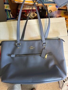 Coach Blue Leather Shoulder Tote with Front Zip
